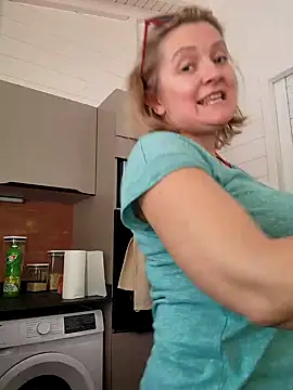 lady charlyne online show from January 2025 05:23:01 PM