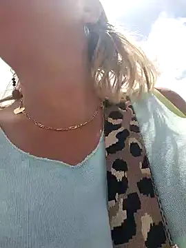 lady charlyne online show from February 2025 04:44:01 PM