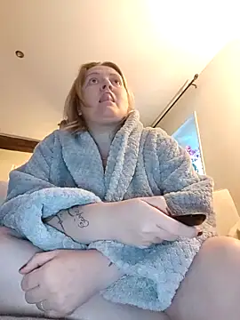 lady charlyne online show from September 2025 06:09:01 PM