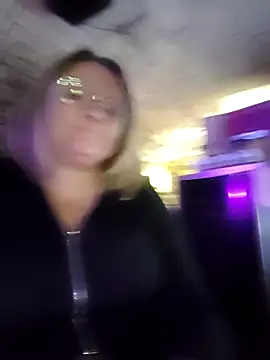 lady charlyne online show from September 2025 07:36:02 PM