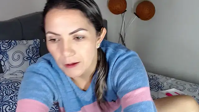 Chantal hott online show from September 2025 02:53:02 PM