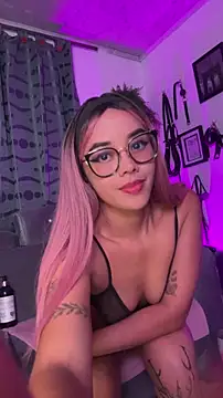 Salome Villa online show from October 2025 10:10:01 PM