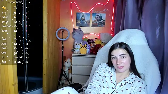 Snapshot of Fiery_Brunette_ chatting on September 2025 06:48:02 AM Fiery Brunette  online show from September 2025 06:48:02 AM