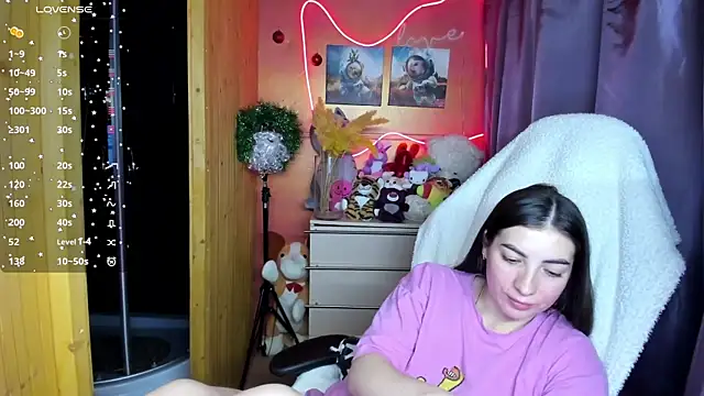 Fiery Brunette  online show from January 2026 03:26:01 PM