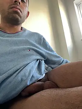 rhuh3991 online show from February 2025 02:21:01 PM