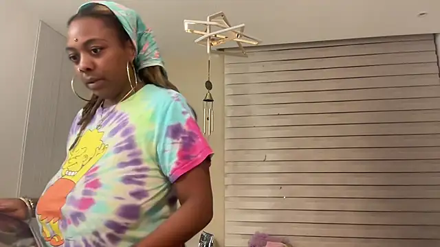 ChocolateCakeQueen online show from February 2025 08:52:02 AM