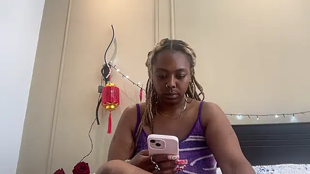 ChocolateCakeQueen online show from February 2025 06:08:02 PM