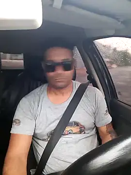 hecwil8 online show from October 2025 11:24:01 AM