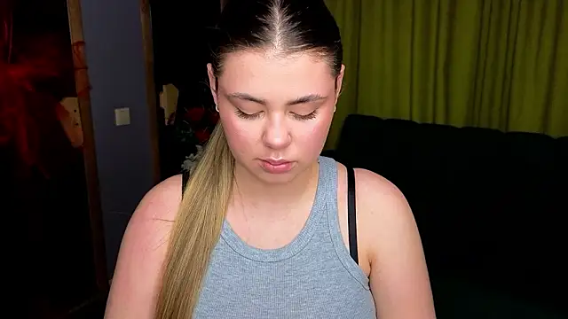 IsabellaBler online show from February 2026 12:50:01 PM