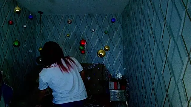 NicolleTaylor online show from December 2025 04:09:01 AM