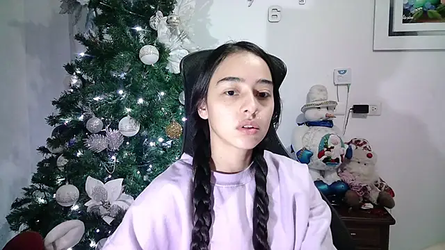 Snapshot of aineangeel chatting on December 2024 12:30:02 AM aineangeel online show from December 2024 12:30:02 AM