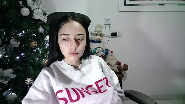 Snapshot of aineangeel chatting on December 2024 03:37:01 AM aineangeel online show from December 2024 03:37:01 AM