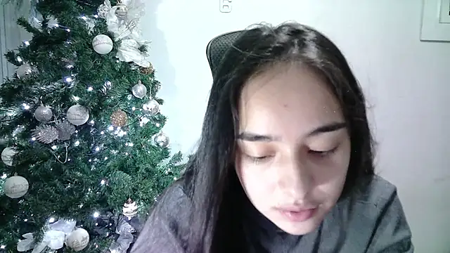 Snapshot of aineangeel chatting on January 2025 03:40:02 AM aineangeel online show from January 2025 03:40:02 AM