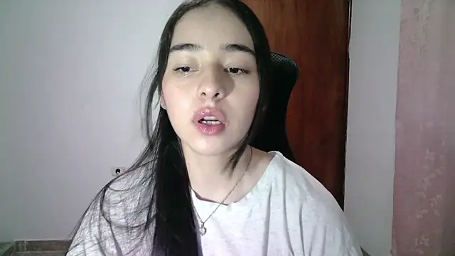 Snapshot of aineangeel chatting on October 2025 12:19:02 AM aineangeel online show from October 2025 12:19:02 AM