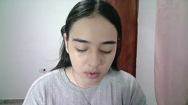 Snapshot of aineangeel chatting on October 2025 01:15:02 AM aineangeel online show from October 2025 01:15:02 AM