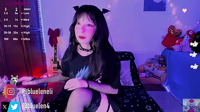 Snapshot of bluelen chatting on February 2025 09:04:02 AM bluelen online show from February 2025 09:04:02 AM