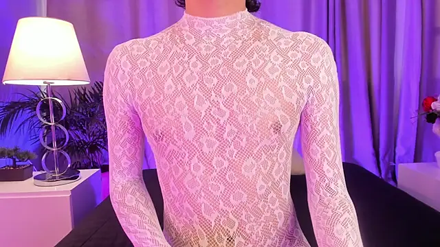 Snapshot of Brann_tadzio chatting on September 2025 09:07:02 PM Brann tadzio online show from September 2025 09:07:02 PM