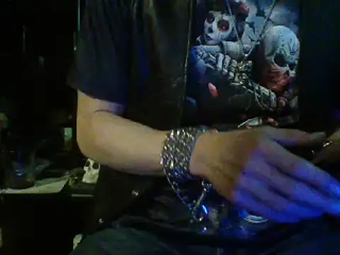 Snapshot of mrdemoncrowly chatting on February 2025 04:42:01 AM mrdemoncrowly online show from February 2025 04:42:01 AM