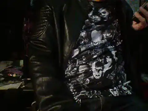 Snapshot of mrdemoncrowly chatting on March 2025 08:42:01 AM mrdemoncrowly online show from March 2025 08:42:01 AM