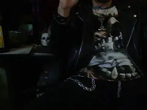 Snapshot of mrdemoncrowly chatting on October 2025 04:33:02 AM mrdemoncrowly online show from October 2025 04:33:02 AM