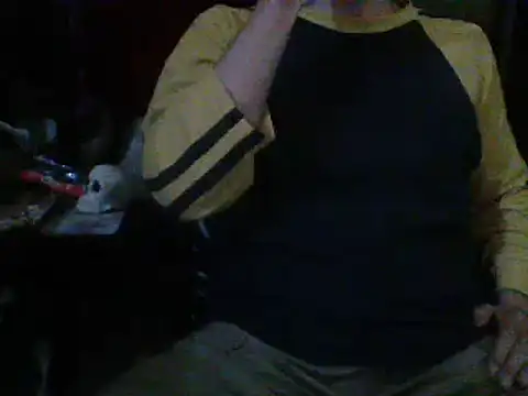 Snapshot of mrdemoncrowly chatting on December 2025 04:40:02 AM mrdemoncrowly online show from December 2025 04:40:02 AM