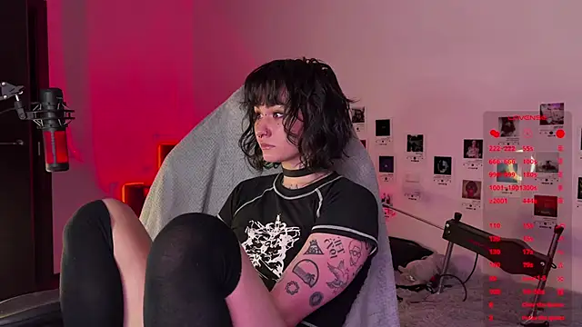 deadlysweet online show from December 2024 11:18:02 PM