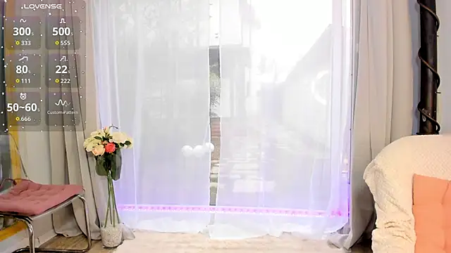 Selena Reeves online show from February 2026 07:37:02 AM