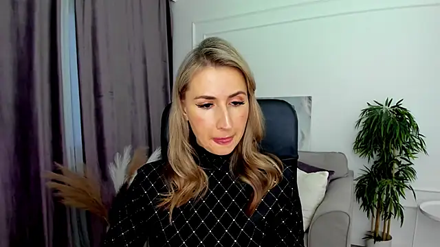 PassionGlow online show from February 2025 04:01:01 AM