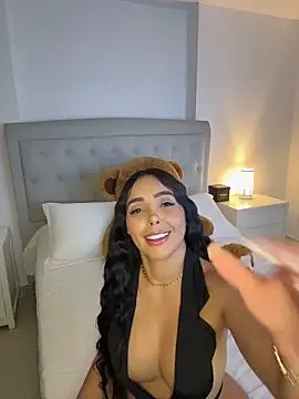 annyfosterr online show from April 2026 11:10:02 PM