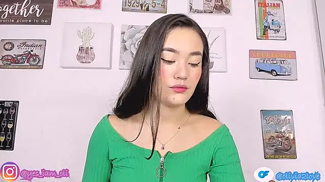 olivia22love online show from September 2025 02:21:01 PM