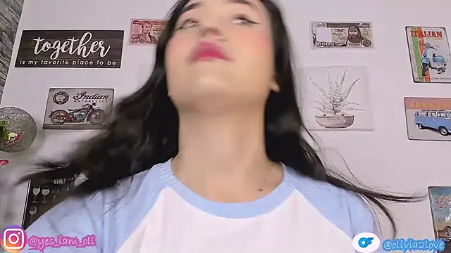 olivia22love online show from September 2025 10:15:01 PM