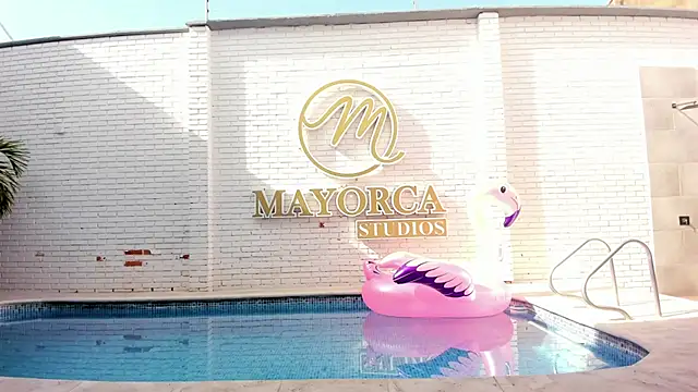 Snapshot of EVELIN_MASON chatting on November 2025 07:49:02 PM EVELIN MASON online show from November 2025 07:49:02 PM