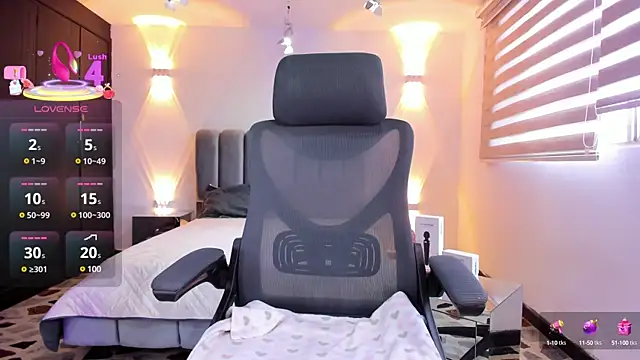 AnaRuiz online show from February 2025 12:16:01 PM