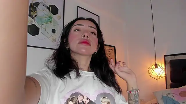 amysc online show from November 2025 01:44:02 PM