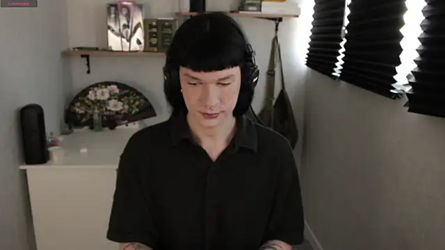 carthylovvve online show from March 2025 08:56:02 AM