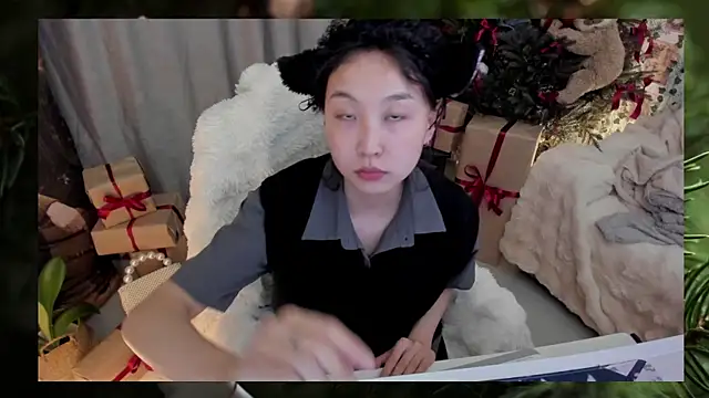 Minami 686 online show from December 2024 01:39:02 AM