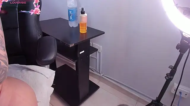 Tisha  lau online show from March 2025 01:56:02 PM