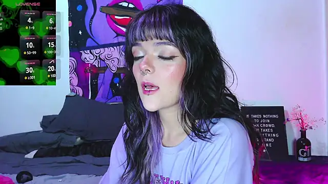 purple em69 online show from December 2024 03:56:02 AM