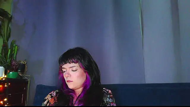 Snapshot of purple_em69 chatting on June 2026 04:48:02 AM purple em69 online show from June 2026 04:48:02 AM
