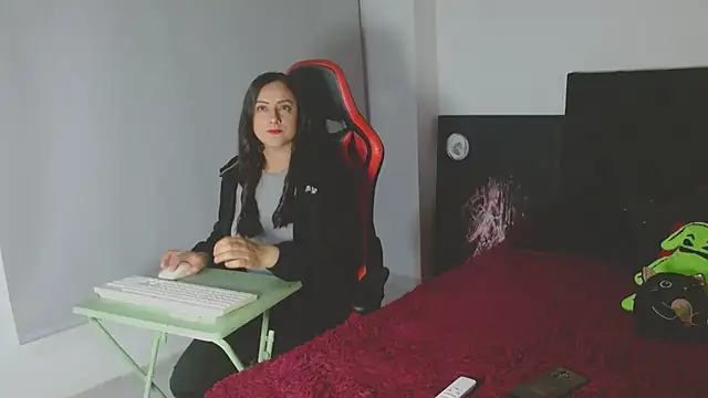 Noamartin  online show from March 2026 01:01:02 AM