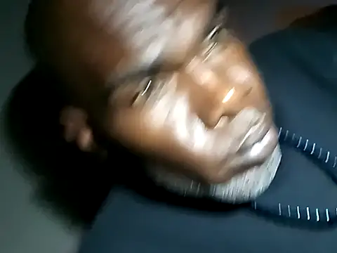 Snapshot of Blkstylion chatting on October 2025 08:42:01 PM Blkstylion online show from October 2025 08:42:01 PM