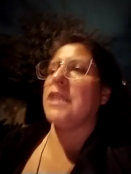 Snapshot of LucifernandaSw chatting on April 2026 02:53:02 AM LucifernandaSw online show from April 2026 02:53:02 AM