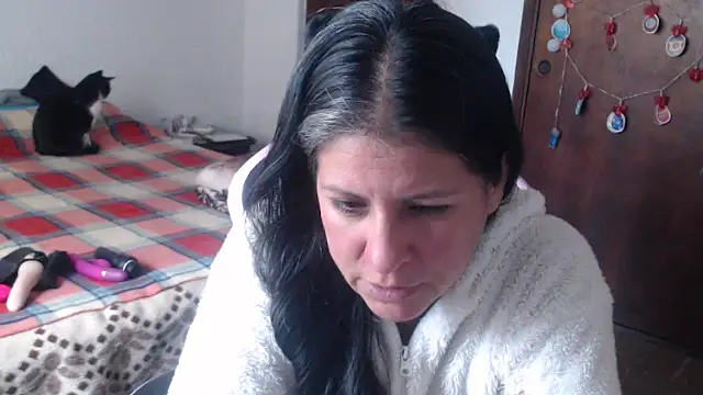 Snapshot of LucifernandaSw chatting on April 2026 02:21:01 PM LucifernandaSw online show from April 2026 02:21:01 PM