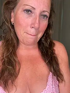 xsexycurvymilf online show from July 2026 02:10:01 PM