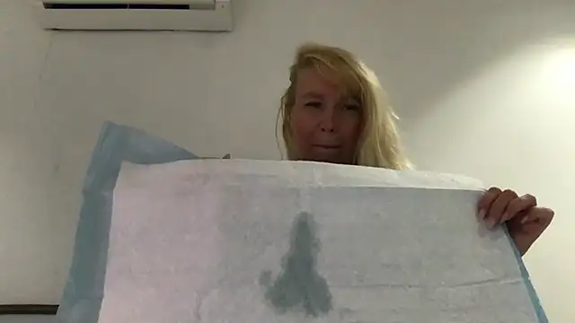 EmmaInLove23 online show from March 2025 05:11:01 AM