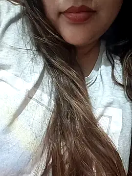 Snapshot of _Redwine_ chatting on February 2025 03:16:01 PM Redwine online show from February 2025 03:16:01 PM