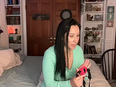 Snapshot of cutelittlemama0418 chatting on October 2025 12:05:01 PM cutelittlemama0418 online show from October 2025 12:05:01 PM