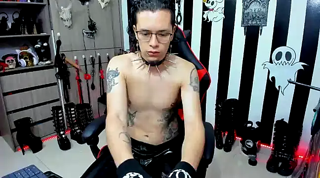 daven56 online show from December 2024 01:55:02 PM