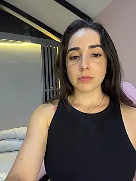 Snapshot of Victoria-And1 chatting on June 2026 01:32:02 AM Victoria-And1 online show from June 2026 01:32:02 AM
