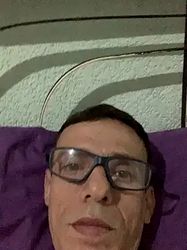 Snapshot of EdsonCota chatting on November 2025 03:39:02 AM EdsonCota online show from November 2025 03:39:02 AM